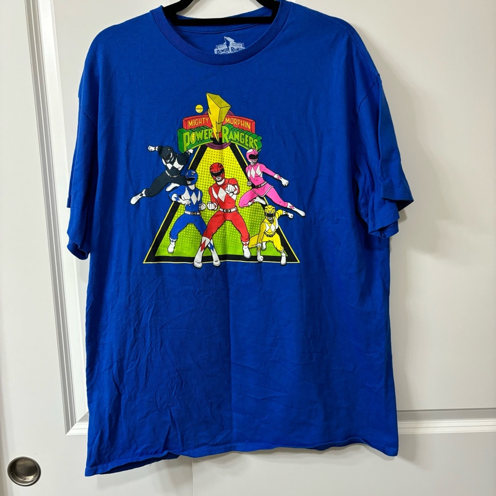 Mighty Morphin Power Rangers - Cast in Triangle Fighting Stance Blue XL